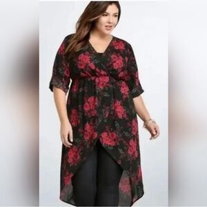 Like New Torrid Chiffon Lexie Faux Wrap Floral Tunic Blouse Size 1(1X)